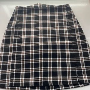 Brandy Melville patterned skirt